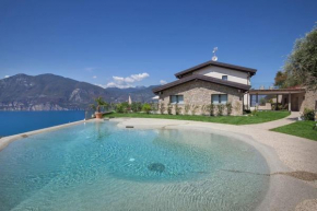 Villa Divina - APT Divina con piscina e vista lago